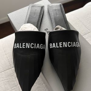 Balenciaga fringe knife mules - flat